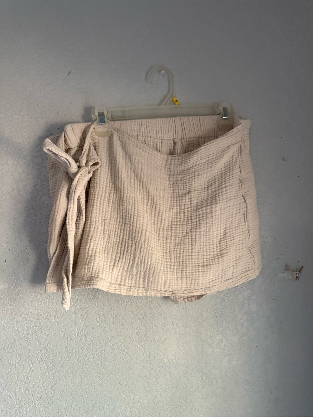 SHEIN CURVE Beige Double Gauze Tie-Side Shorts Size 2XL